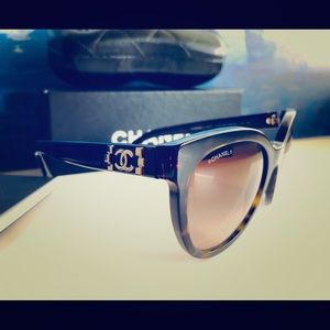 Chanel CC pantos sunglasses